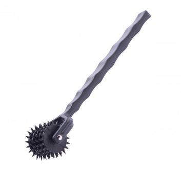 Master Series Spiked 5 Row Pinwheel - Black - Not Very Vanilla