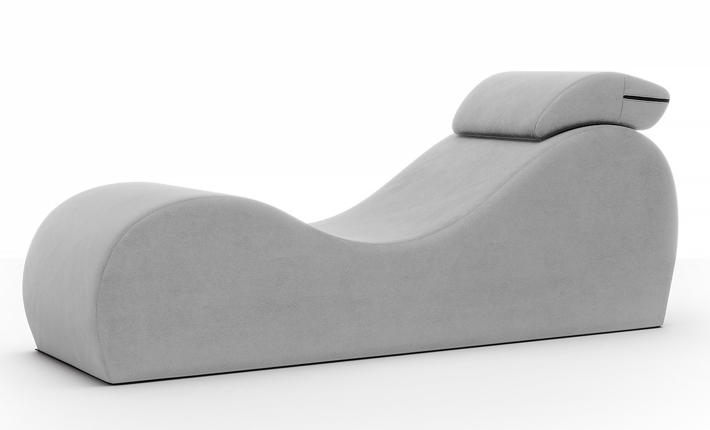 Esse Chaise - Not Very Vanilla