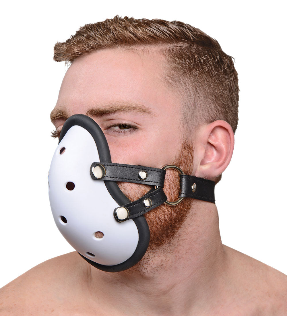 Musk Athletic Cup Muzzle - Not Very Vanilla